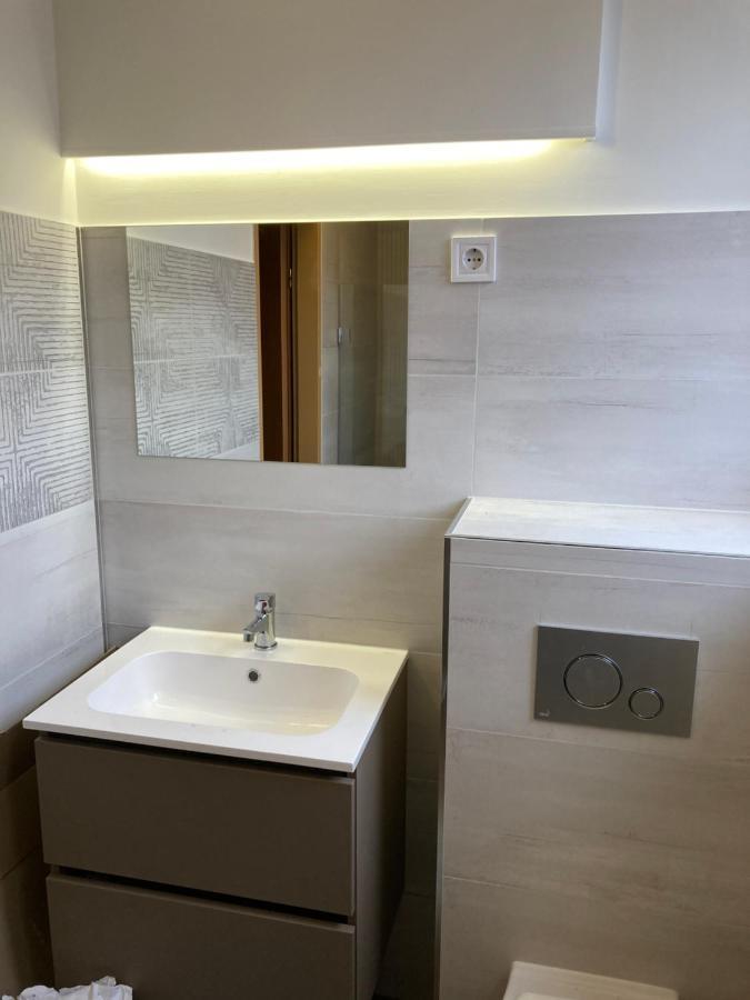 Kuenszler Apartmanhaz Zamárdi Exterior foto
