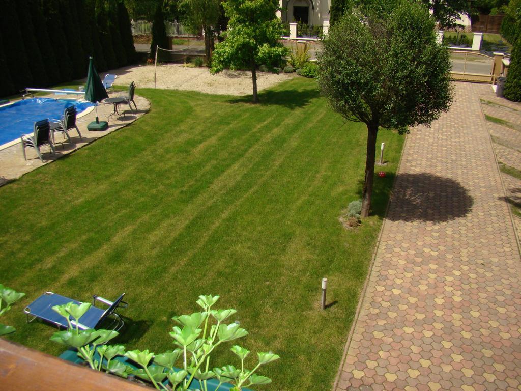 Kuenszler Apartmanhaz Zamárdi Exterior foto