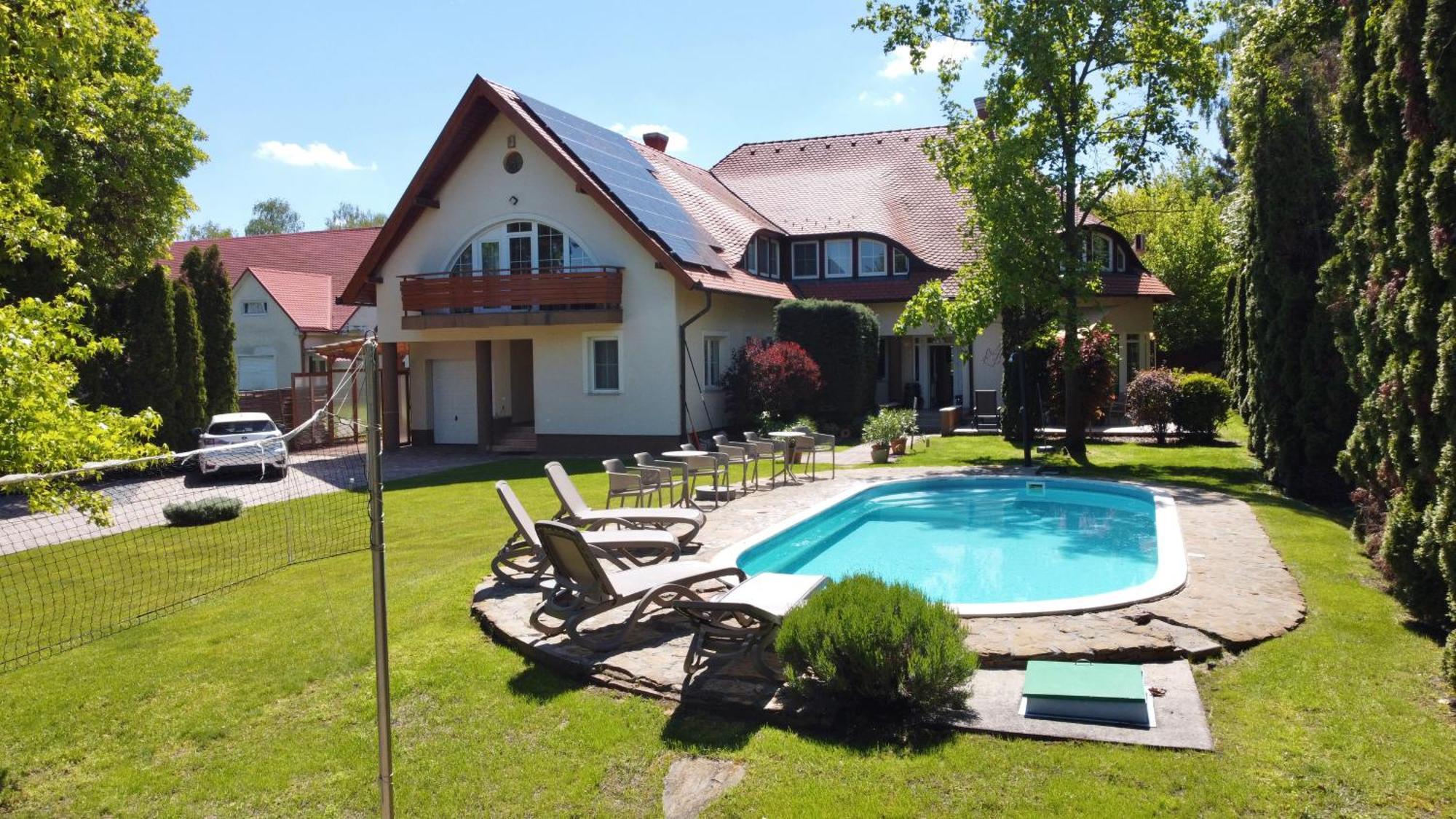 Kuenszler Apartmanhaz Zamárdi Exterior foto